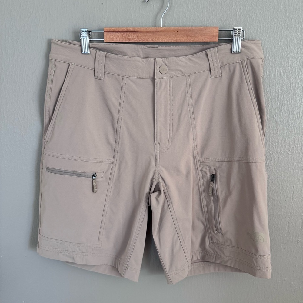 The North Face Men’s Utility Cargo Shorts Tan Hiking Performance Size 34